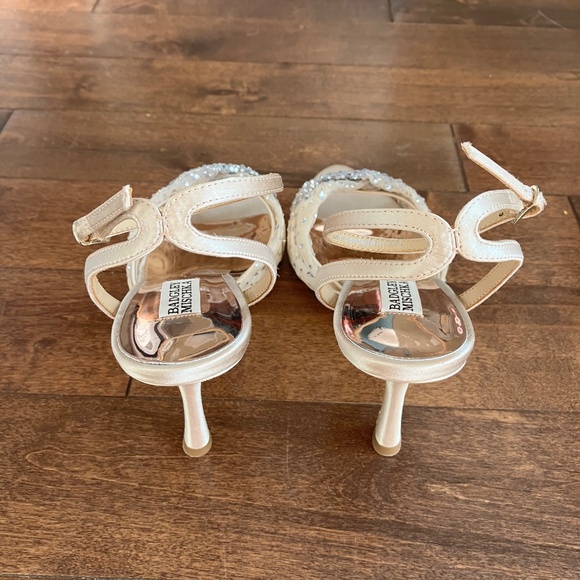 Badgley Mischka Cameryn Heels - Picture 4 of 7